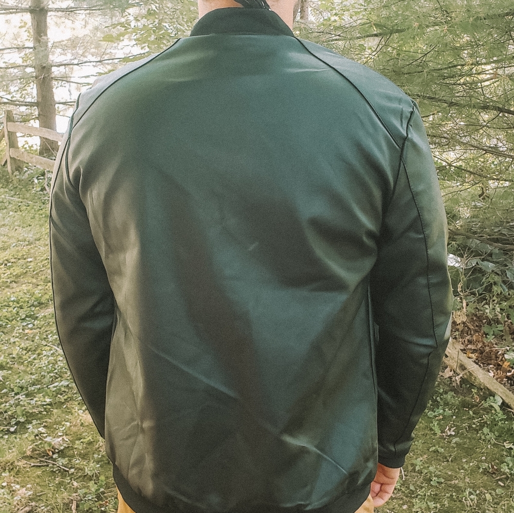 Leather jacket - Picture 3 of 4